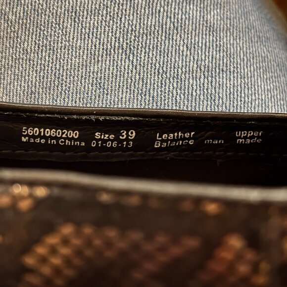 Dansko Olivia Loafers Clogs Womens 38/39 Black Bronze Snake Leather - Mismatched - Picture 13 of 13